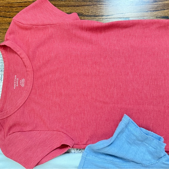 Bundle of 4 AE & Aerie Tops | Size M | NWOT & Like New 2025 - Picture 6 of 9